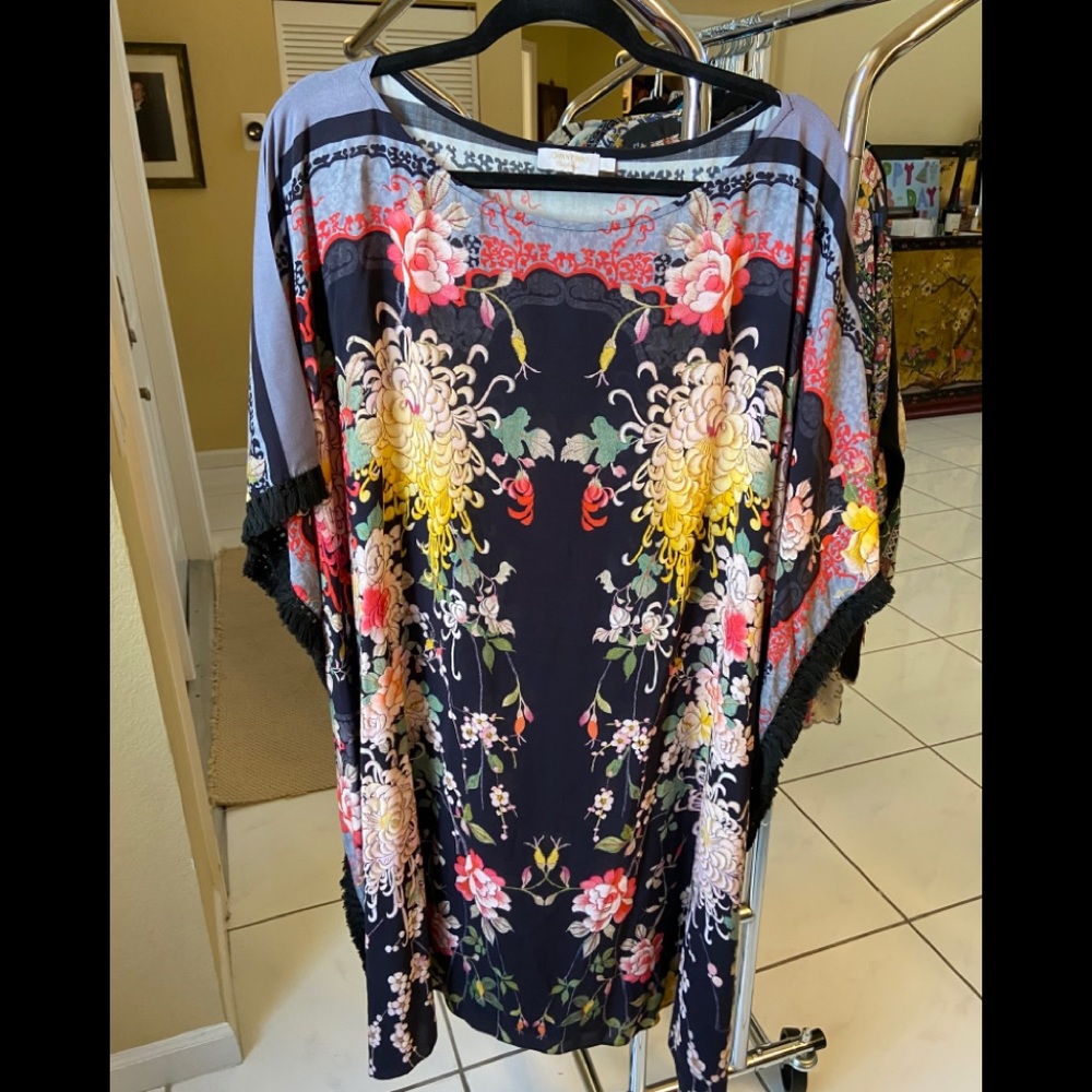 Johnny Was Gorgeous short sleeve blouse